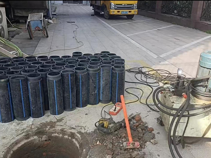 溆浦PE置换管厂家 DN315置换管 非开挖管短管置换